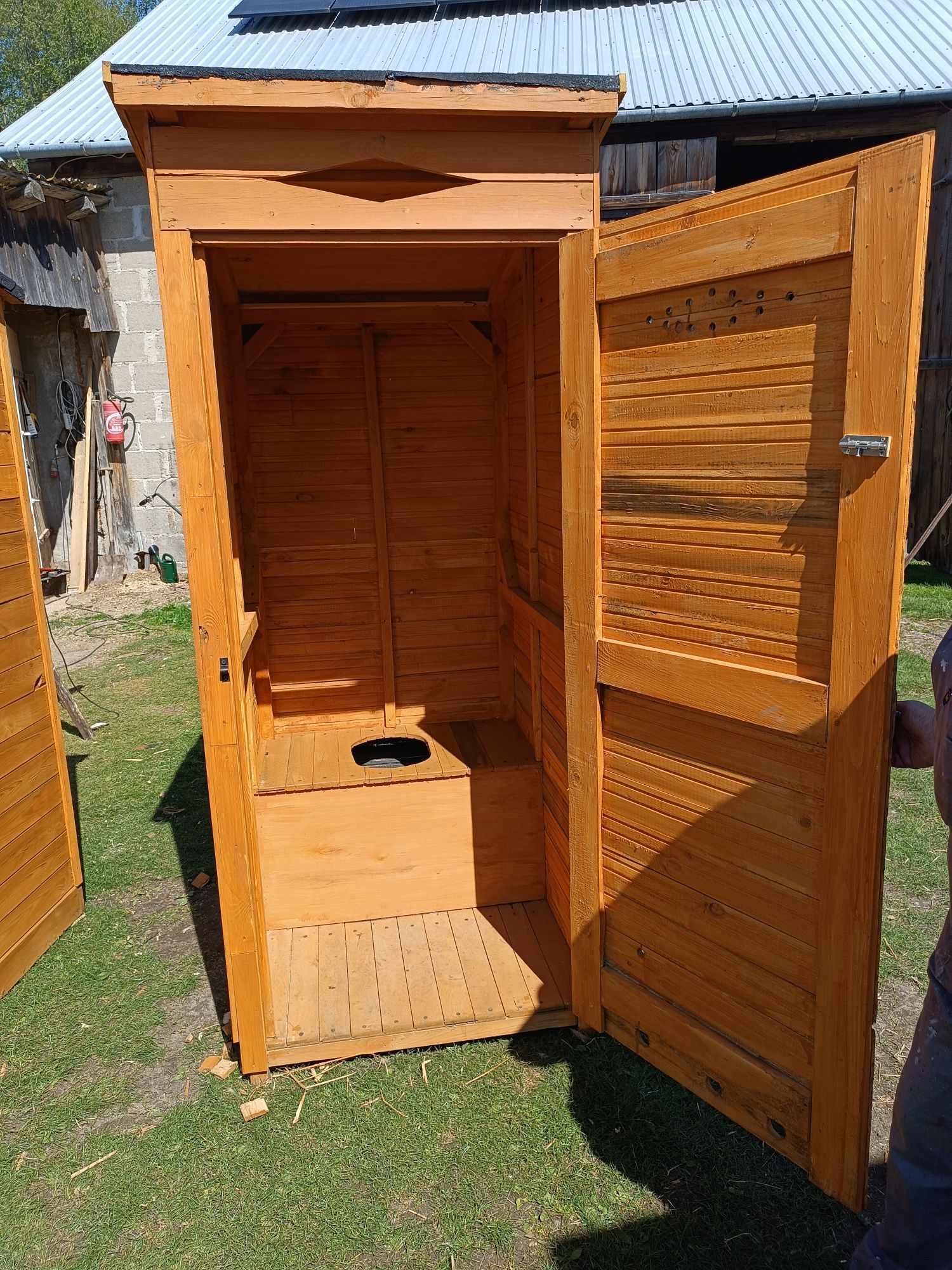 Kibelek WC wychodek nowy drewniany na budowę