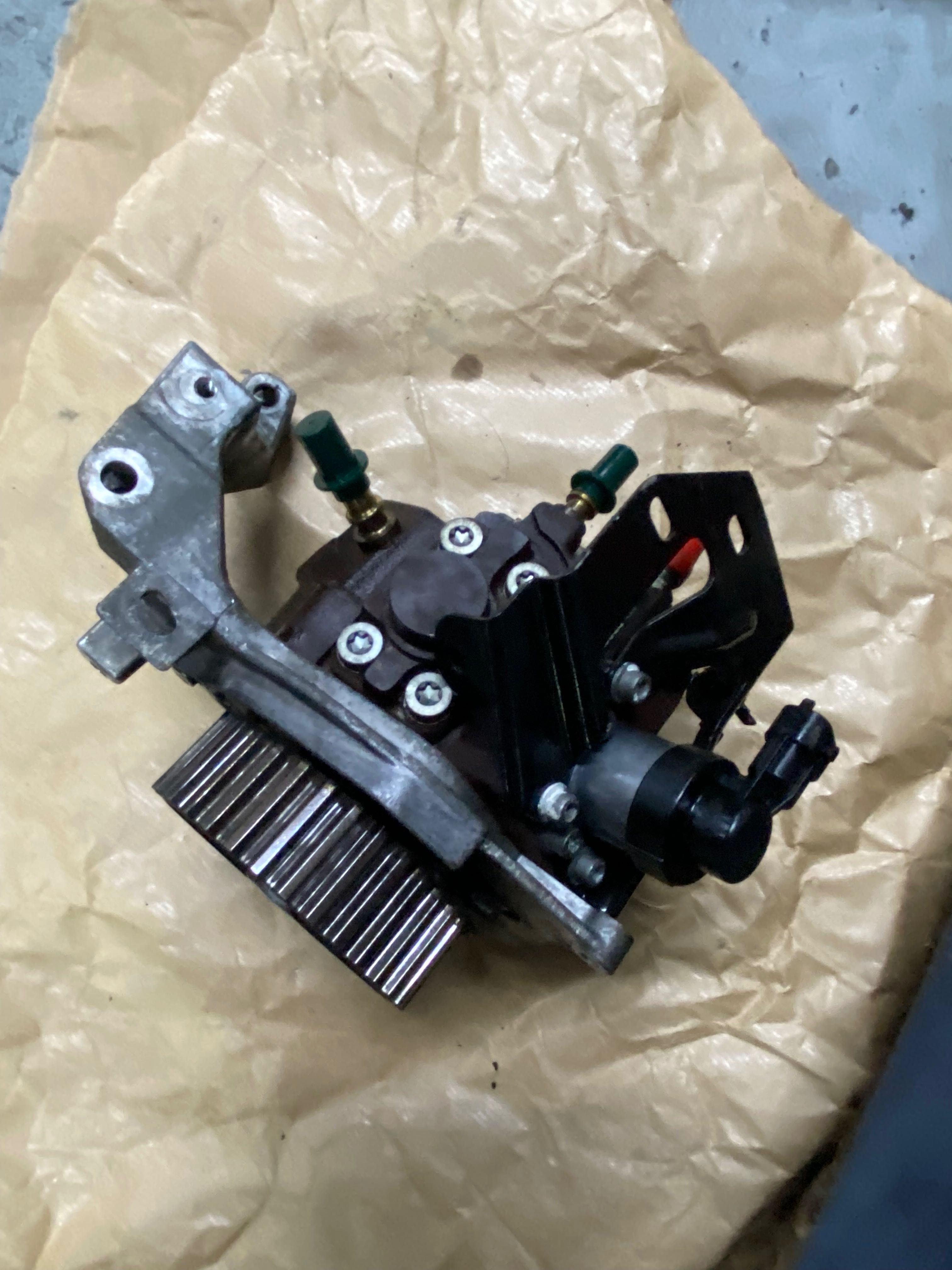 Bomba injectora 1.6hdi