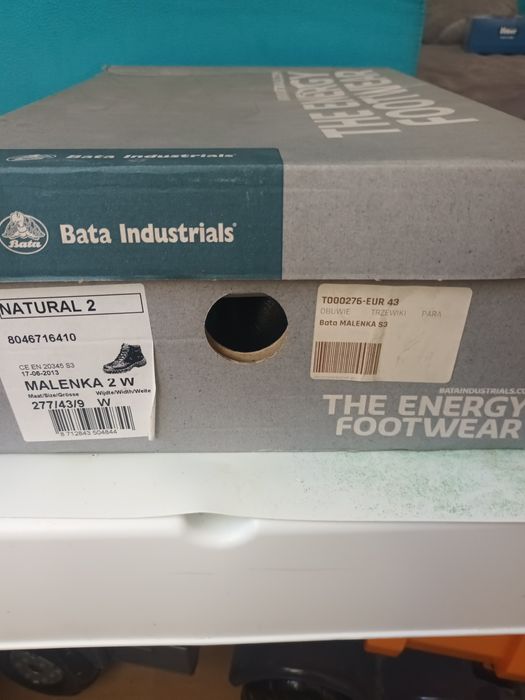 Buty robocze Bata 43