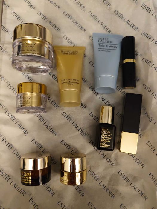 Estee lauder Re-Nutriv kosmetyki dodatki