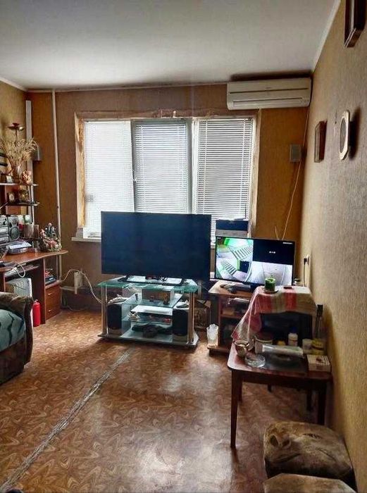 Срочно продам 3х к квартиру в пешей доступности от метро Холодная гора