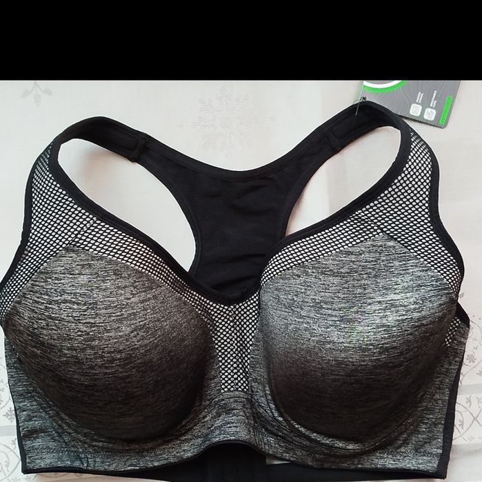 Бюстгальтер -топ,малий об'єм, велика чашка
