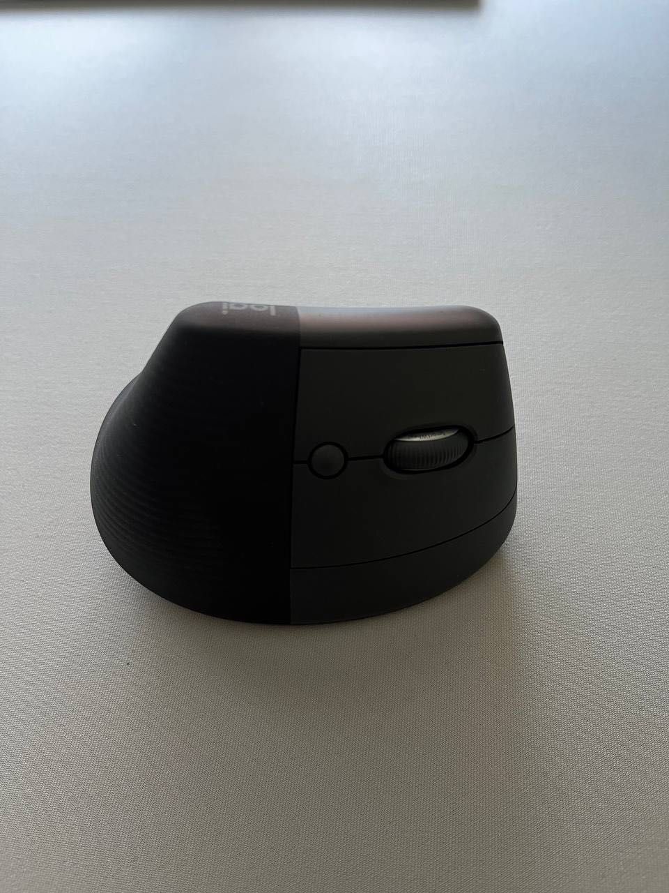 Миша Logitech Lift Vertical Ergonomic Wireless/Bluetooth Graphite