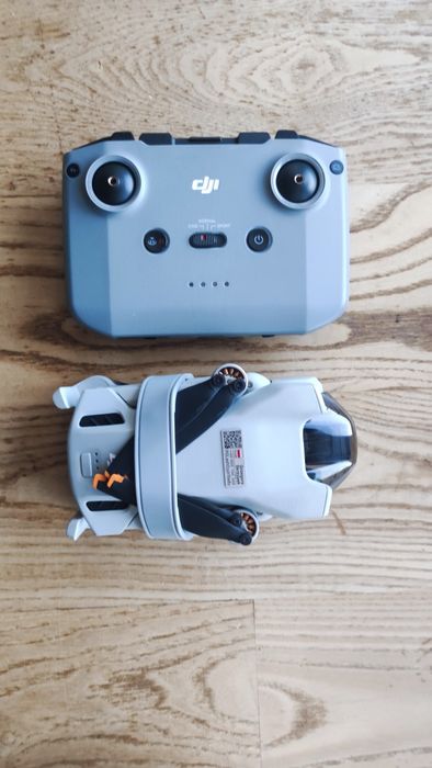 Dron DJI Mini 3 + DJI Care