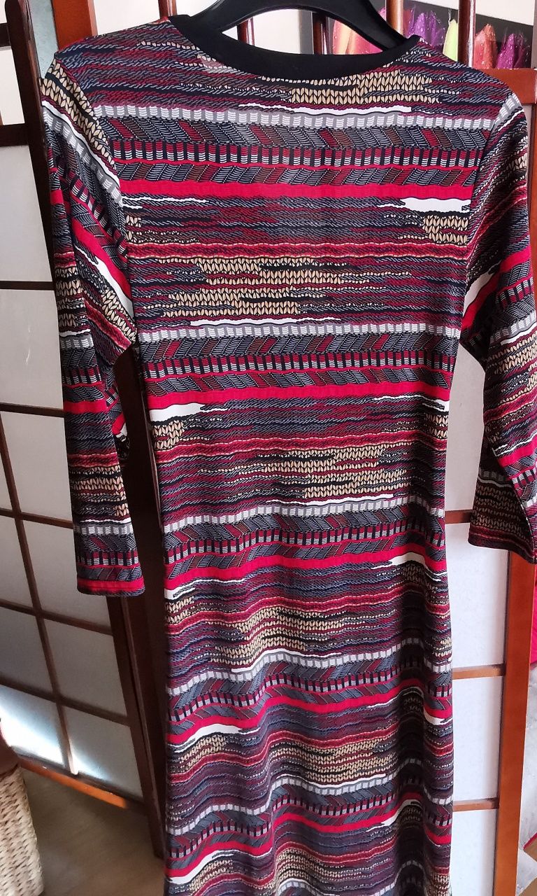 Sukienka elegancka S/ M
