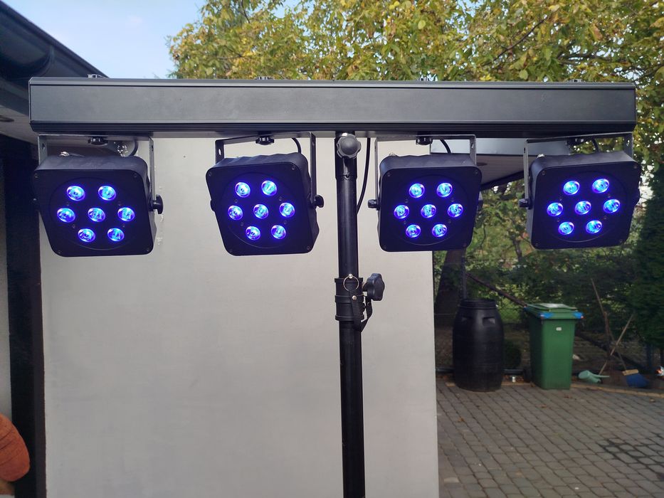 Zestaw oświetleniowy 4 z par LED kompletny