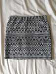 Saia abstrata bershka