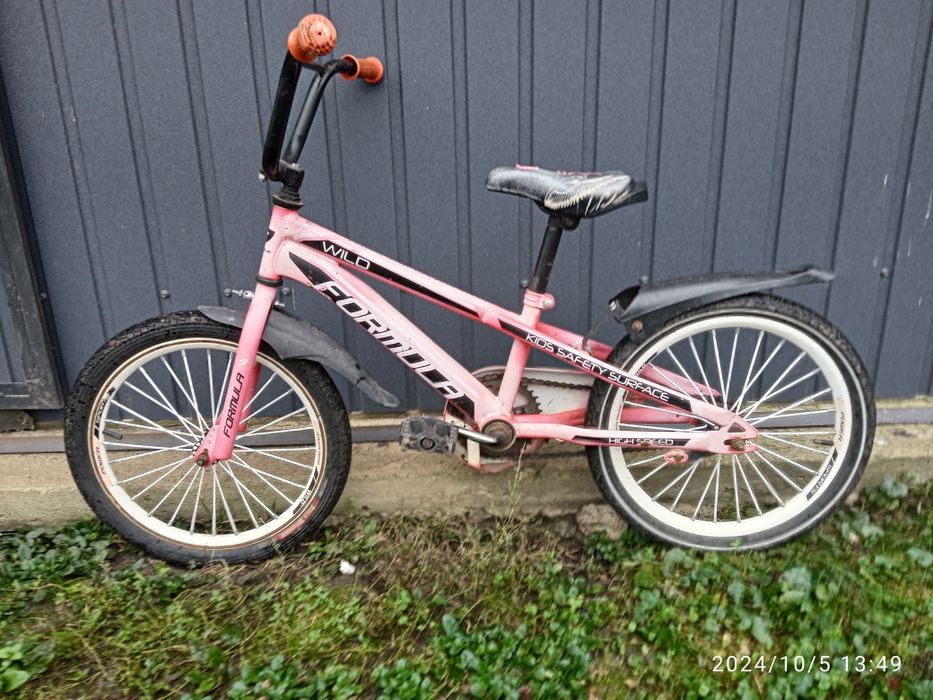 Велосипед дитячий.18 дюймів колесо.