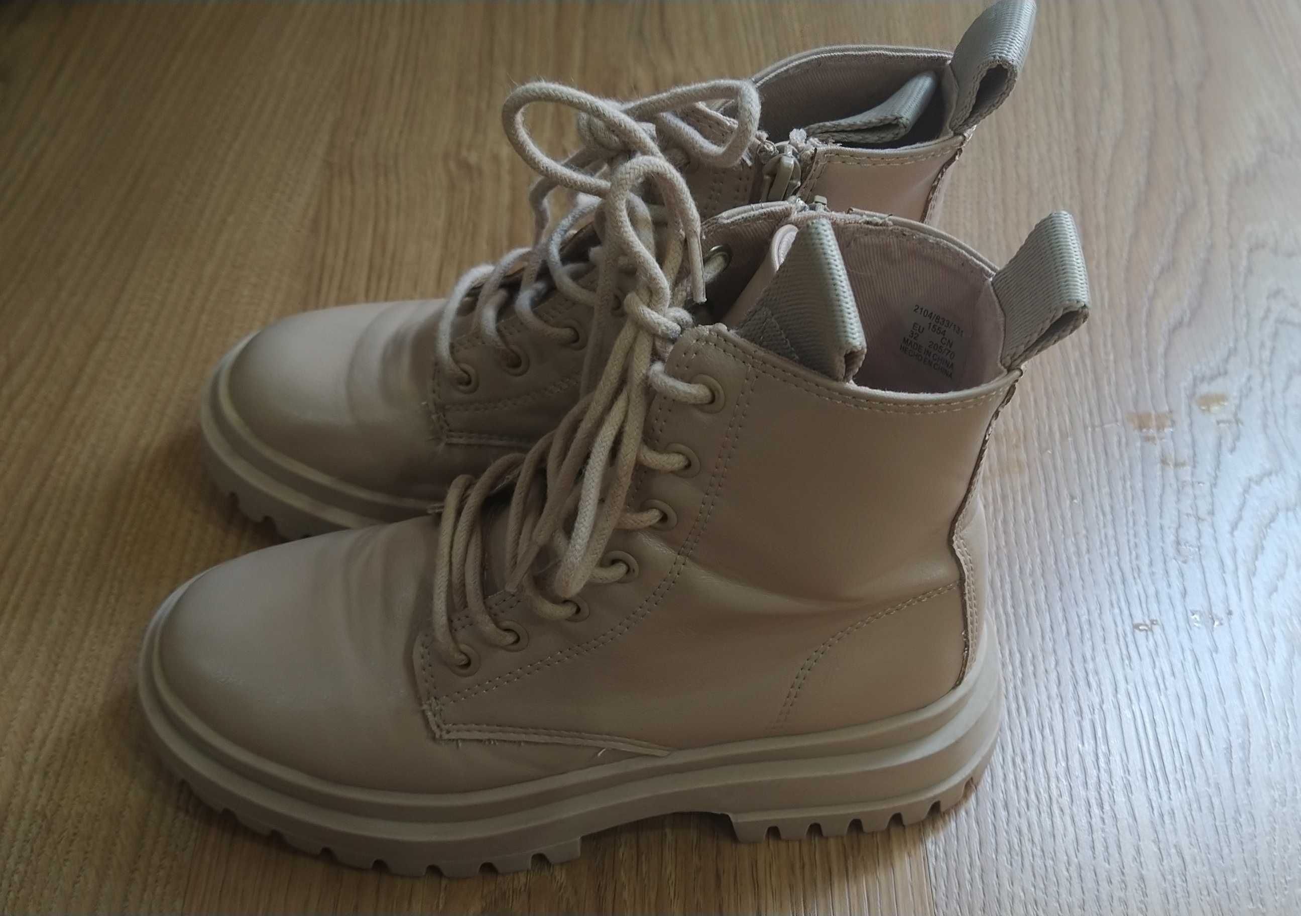 Botas Zara cor cru