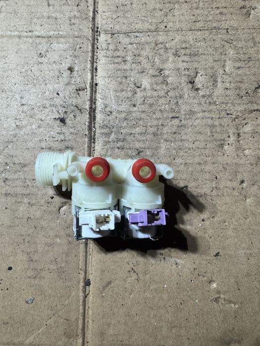 Клапан подачи воды для стиральных машин Ariston - Indesit