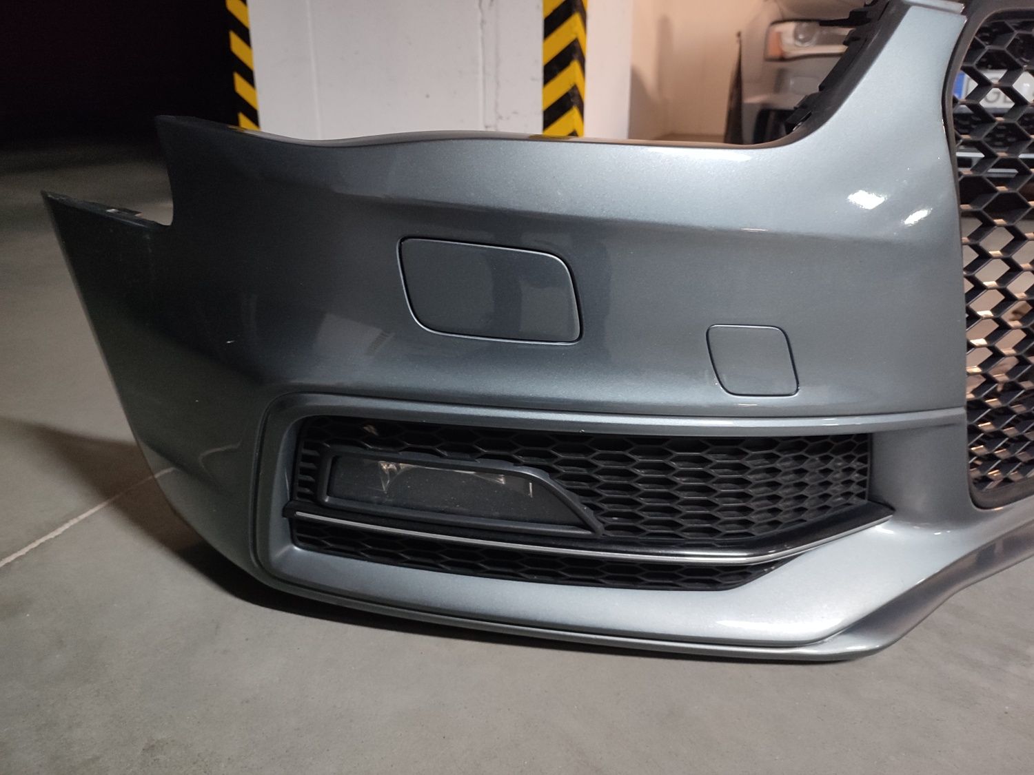 Zderzak przód S-Line  Audi A4 B8 lift LX7R