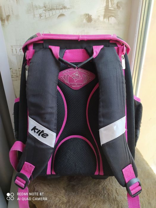 Шкільний рюкзак для дівчинки