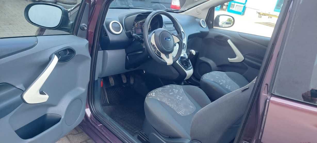 Bardzo ładny Ford Ka KLIMA !