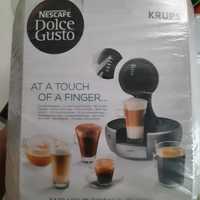 Кофемашина  Neskafe Dolce gusto