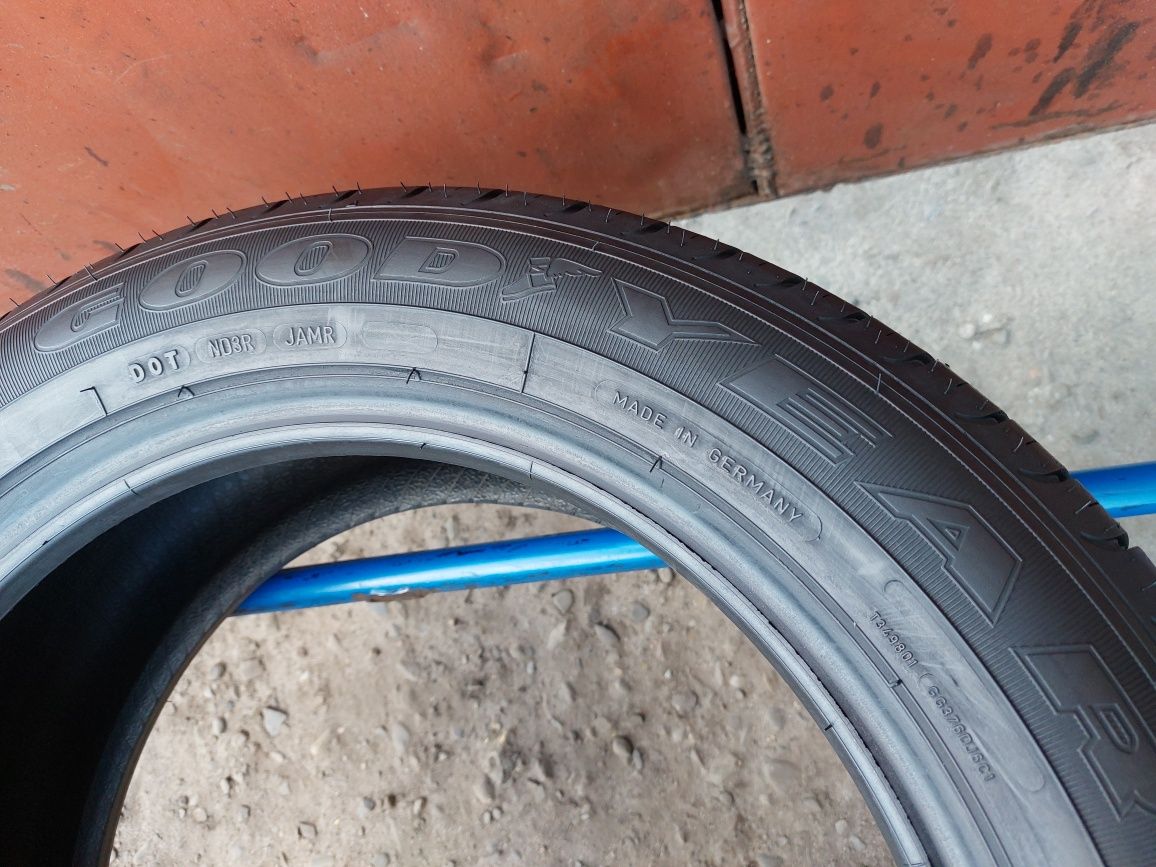 215/55/17 R17 GoodYear Efficient Grip 2шт ціна за 1шт літо шини