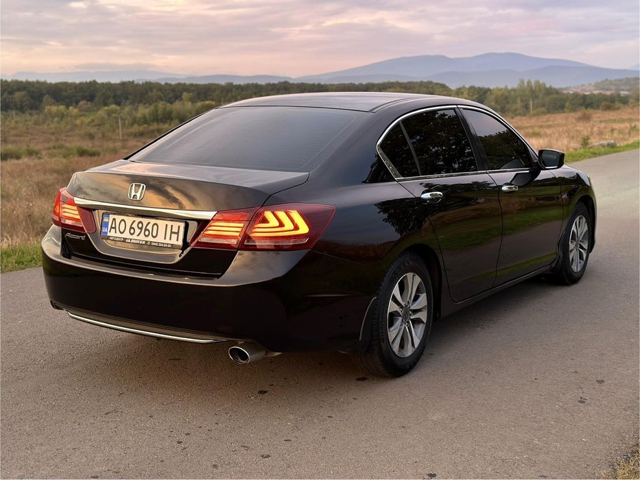 Honda Accord 2015 рік