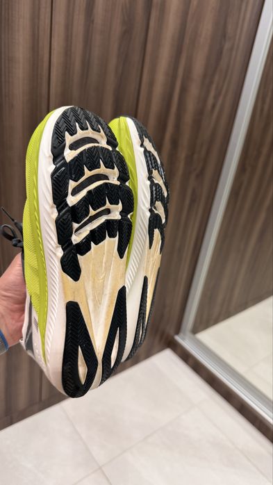 Altra Vanish Carbon 2. Пробіг 30 км. 43 розмір (на 42).