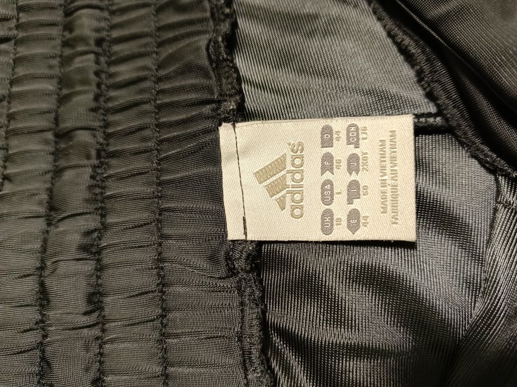 Новий спортивний костюм Adidas