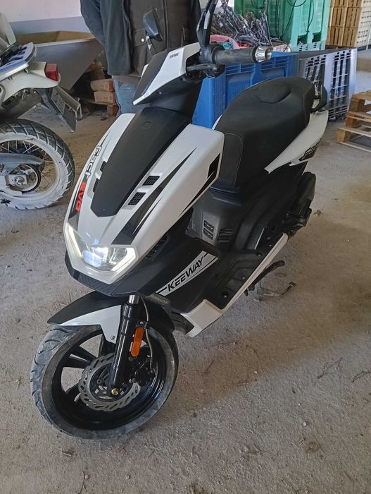 Keeway 50 CC. Como nova