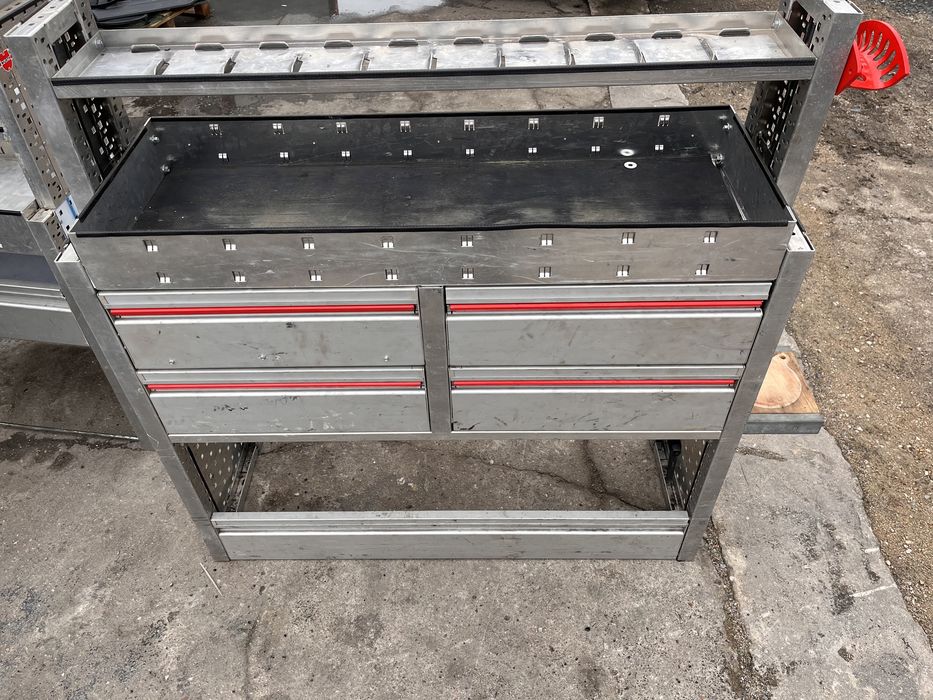 Szafki narzędziowe do busa