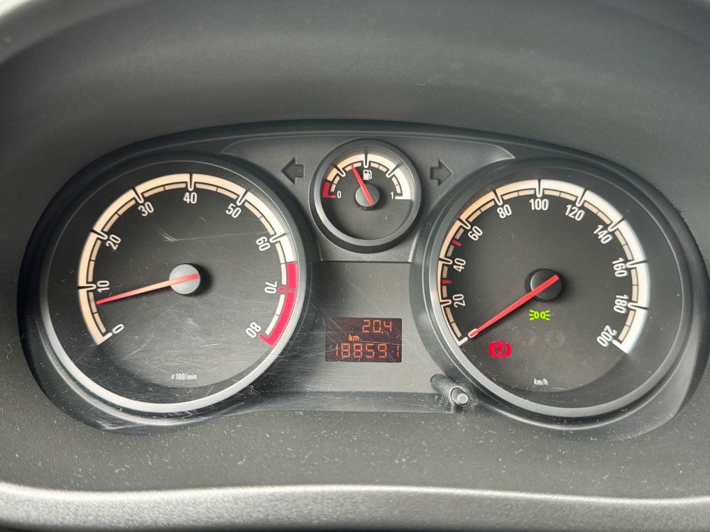 Opel corsa 2010rok