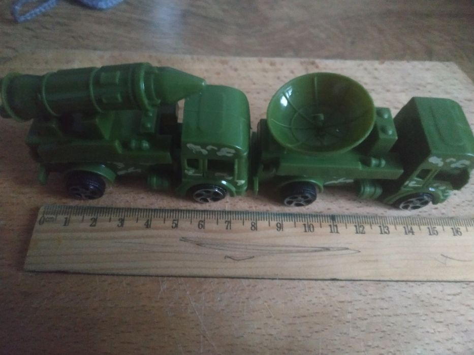 Военная техніка. Мініатюри. Нові.