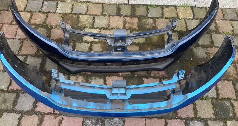 zderzak przod przedni  belka Dacia Sandero II stepway granatowy