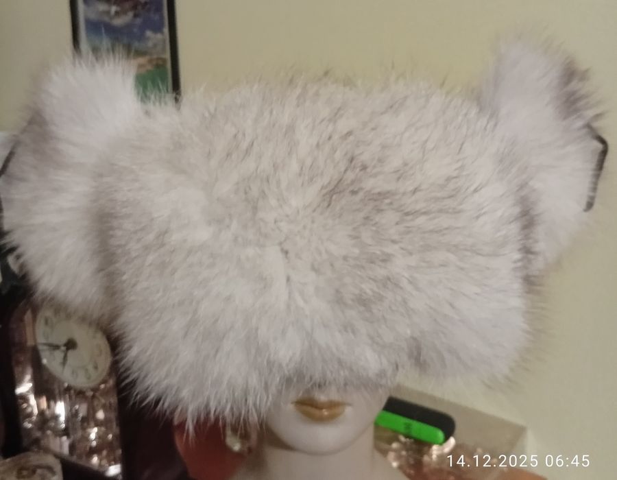 Czapka z lisa białego