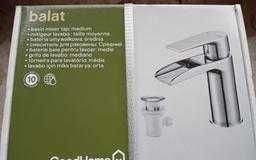 Dwie nowe baterie lazienkowe za 170,00 jedna kosztowala 128,00