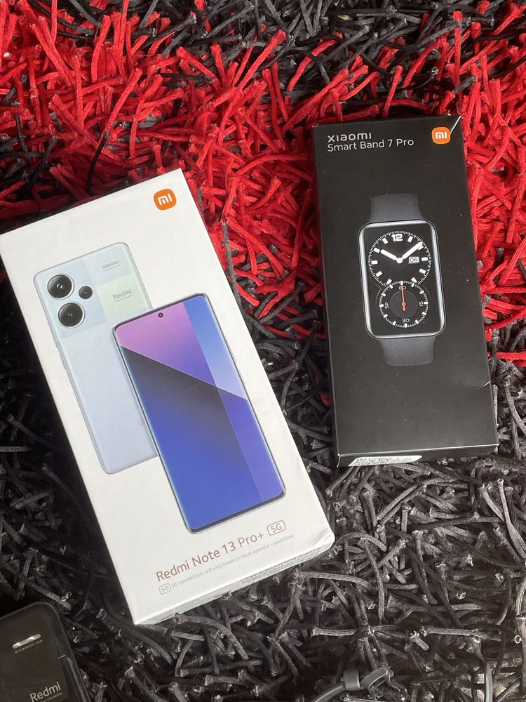 vendo xiaomi redmi note 13 pro 5G de 512G junto com um smart watch