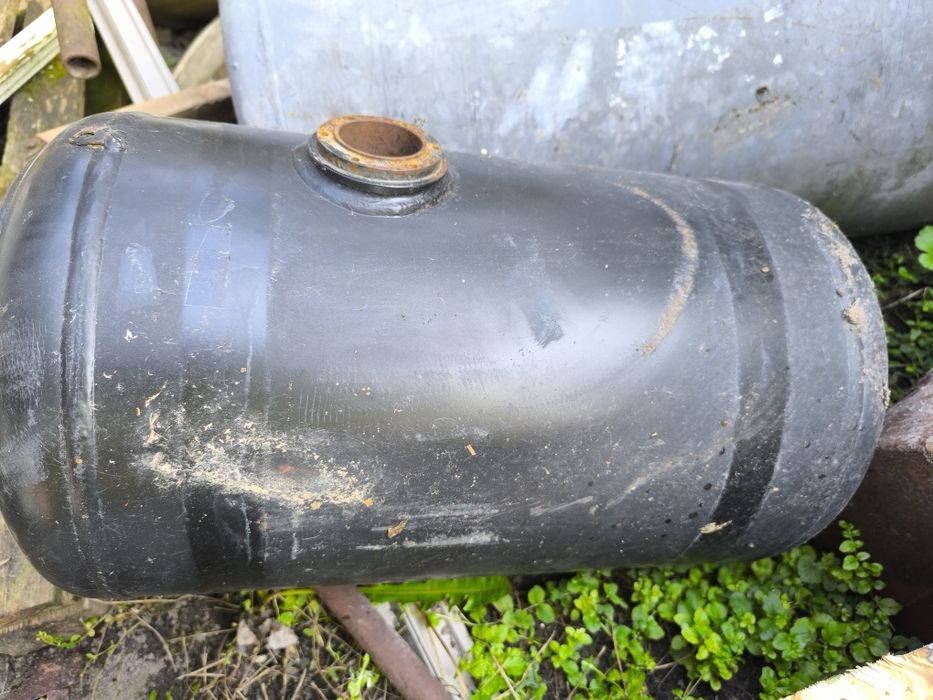 Zbiornik LPG z demontażu