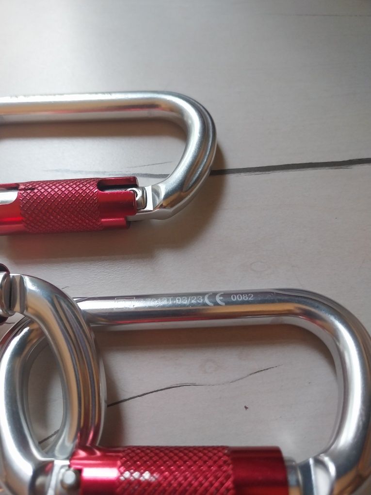 karabinki aluminiowe 25 KN