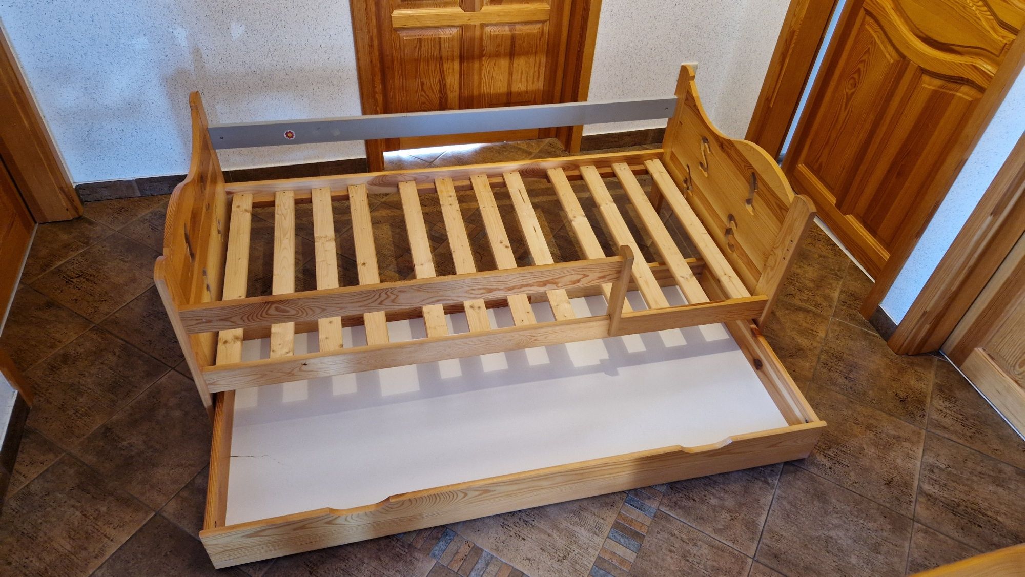 Łóżko dzieciece młodzieżowe  164x86x61