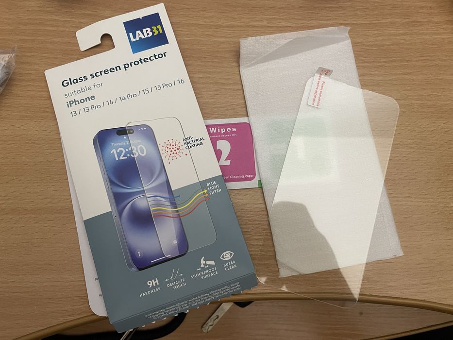 Szklo hartowane iPhone 13/13 Pro/14/14 Pro/15/15 Pro/16