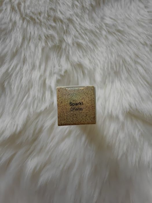 LH Cosmetics Sparkl Charm – Cień/Topper w Płynie – Złoty – 3.3 ml