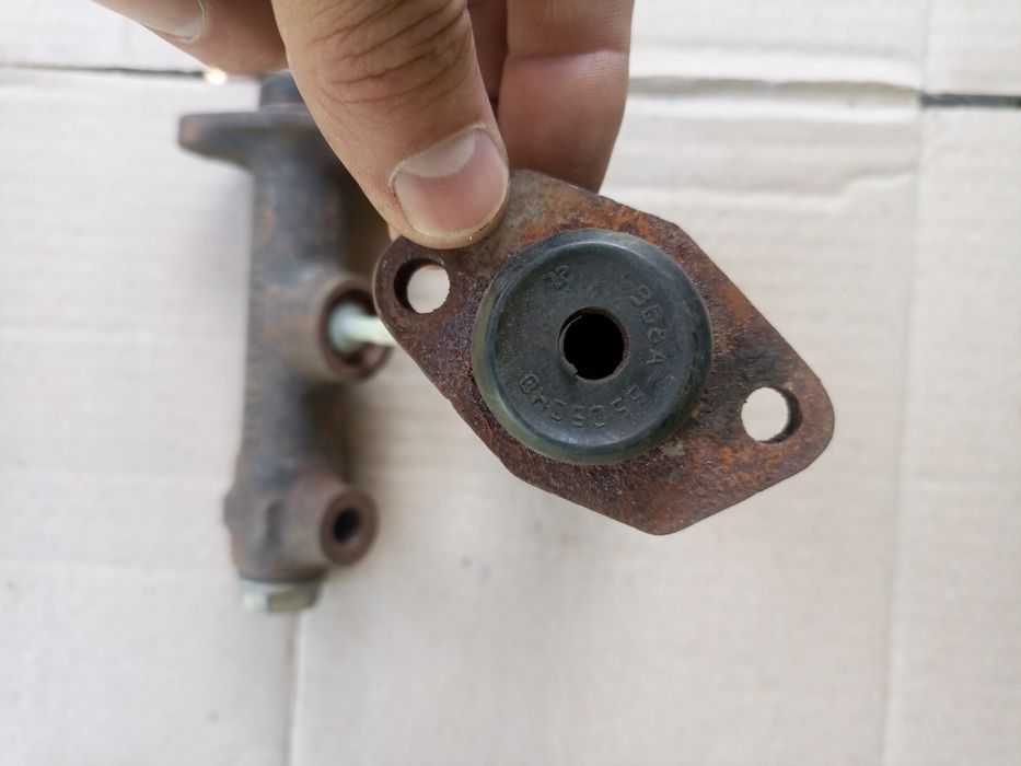 Циліндр зчеплення оригігал