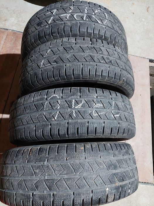 215/65/16c opony zimowe  komplet 2017r