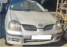Nissan Almera  Tino Gasolina 2002 | PARA PEÇAS |