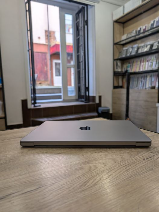 Apple MacBook Pro 14" 2021 M1 Pro 16/512gb Space Gray MKGP3UA/A 1100$