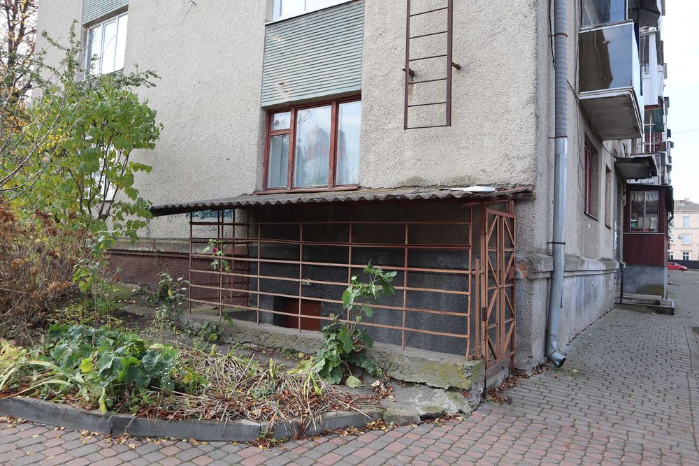 Продам 2-к квартиру, проспект Волі (біля Сітіпарку)