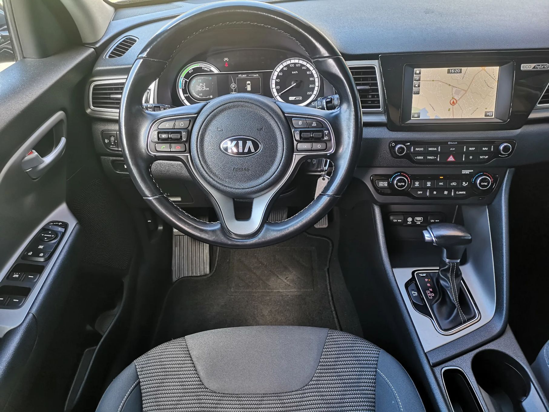 Kia Niro 1,6 GDI DOHC Medium Eco Hybrid XL Bezwypadkowy Opłacony Ekonomiczny