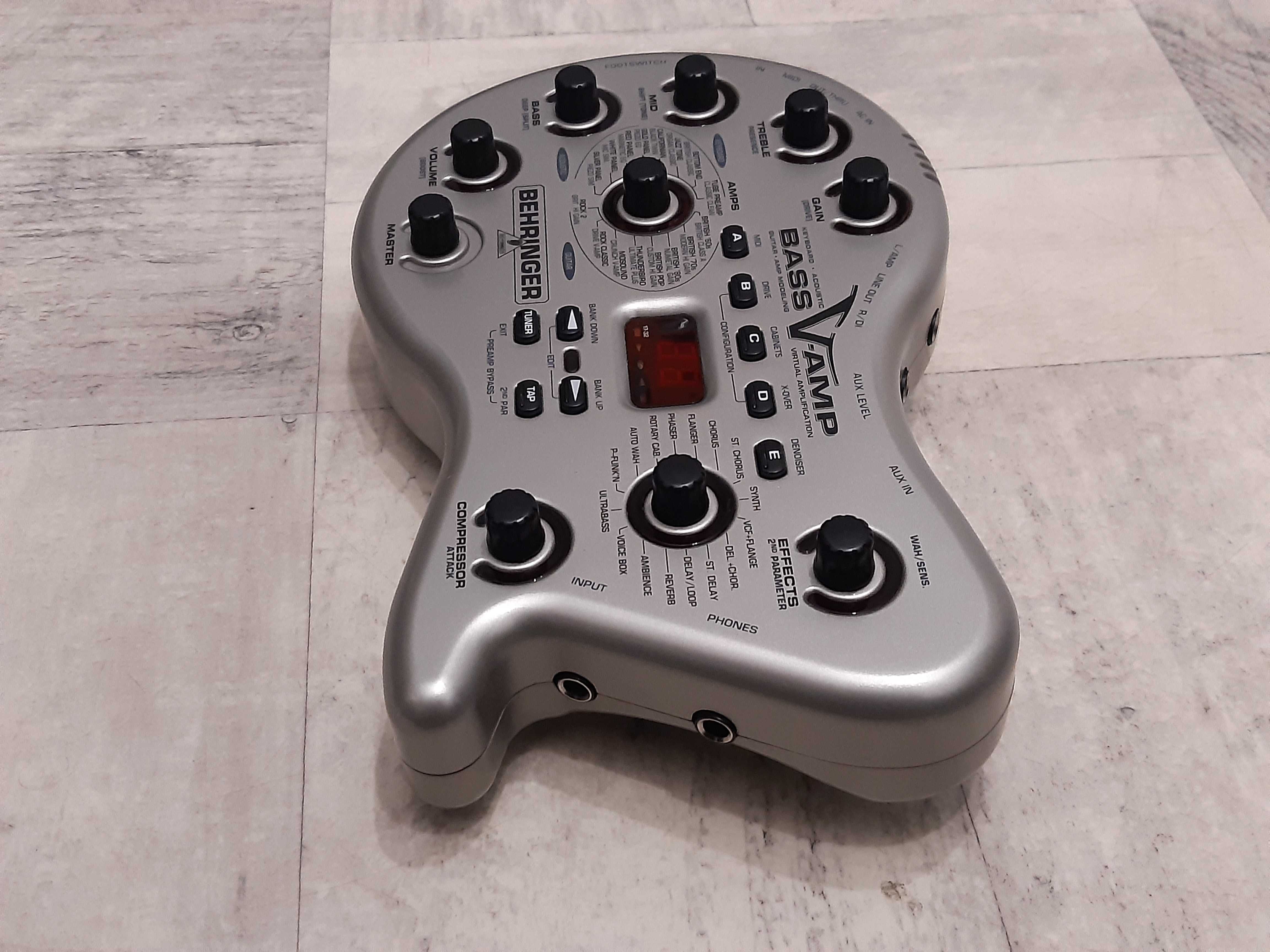 Multiefekt Basowy Behringer Bass V-AMP-procesor-efekt-lub dodam Gratis