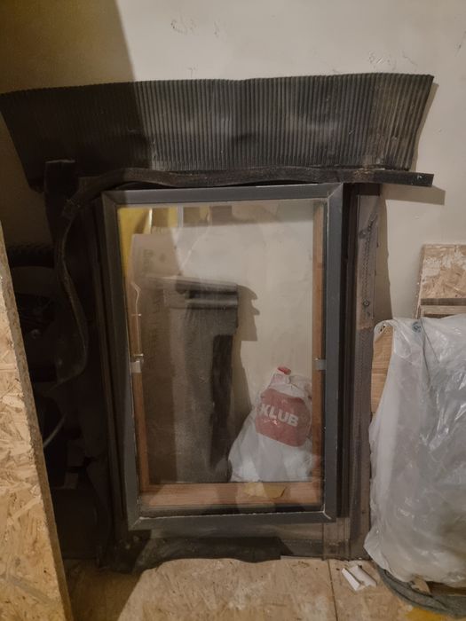 Wyłaz dachowy używany