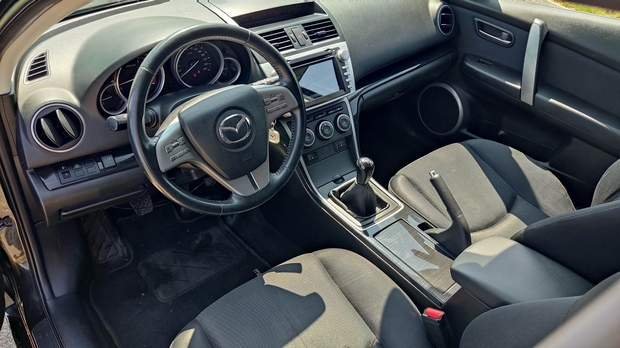 Mazda 6 kombi 2,0 Benz + LPG, kamera, hak