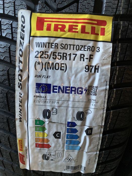 нові 225/55R17 Pirelli SOTTOZERO 3 MOE RunFlat (97H) зимові шини