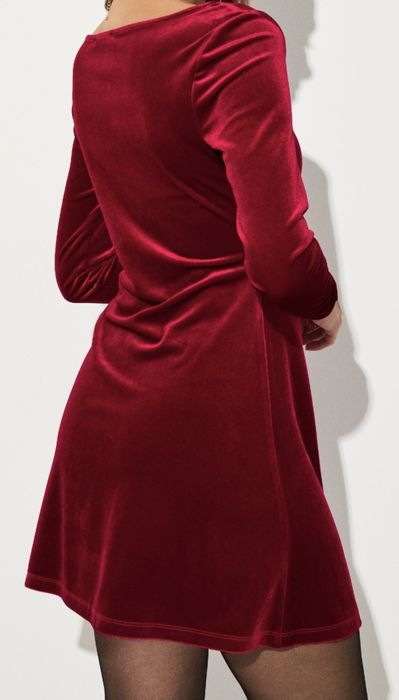 Червона велюрова міні-сукня з довгим рукавом XS