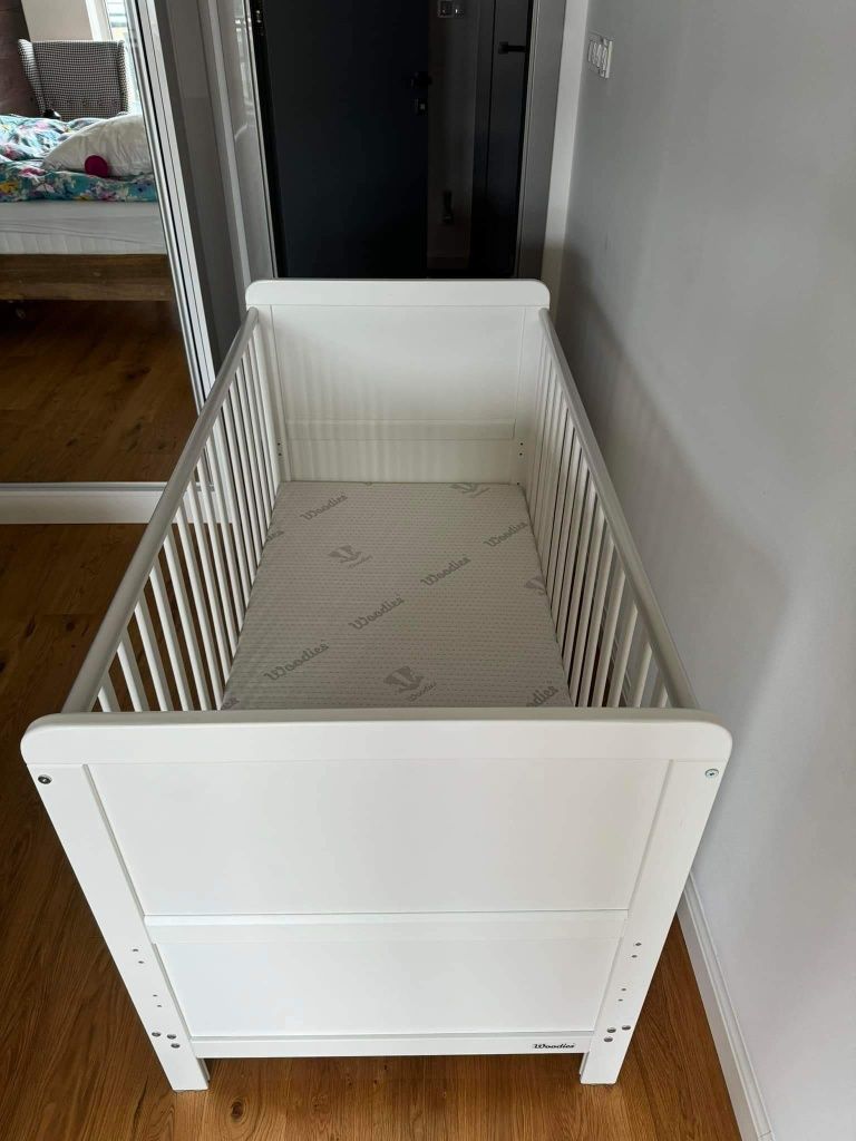Łóżeczko Classic Cot Bet marki Woodie's