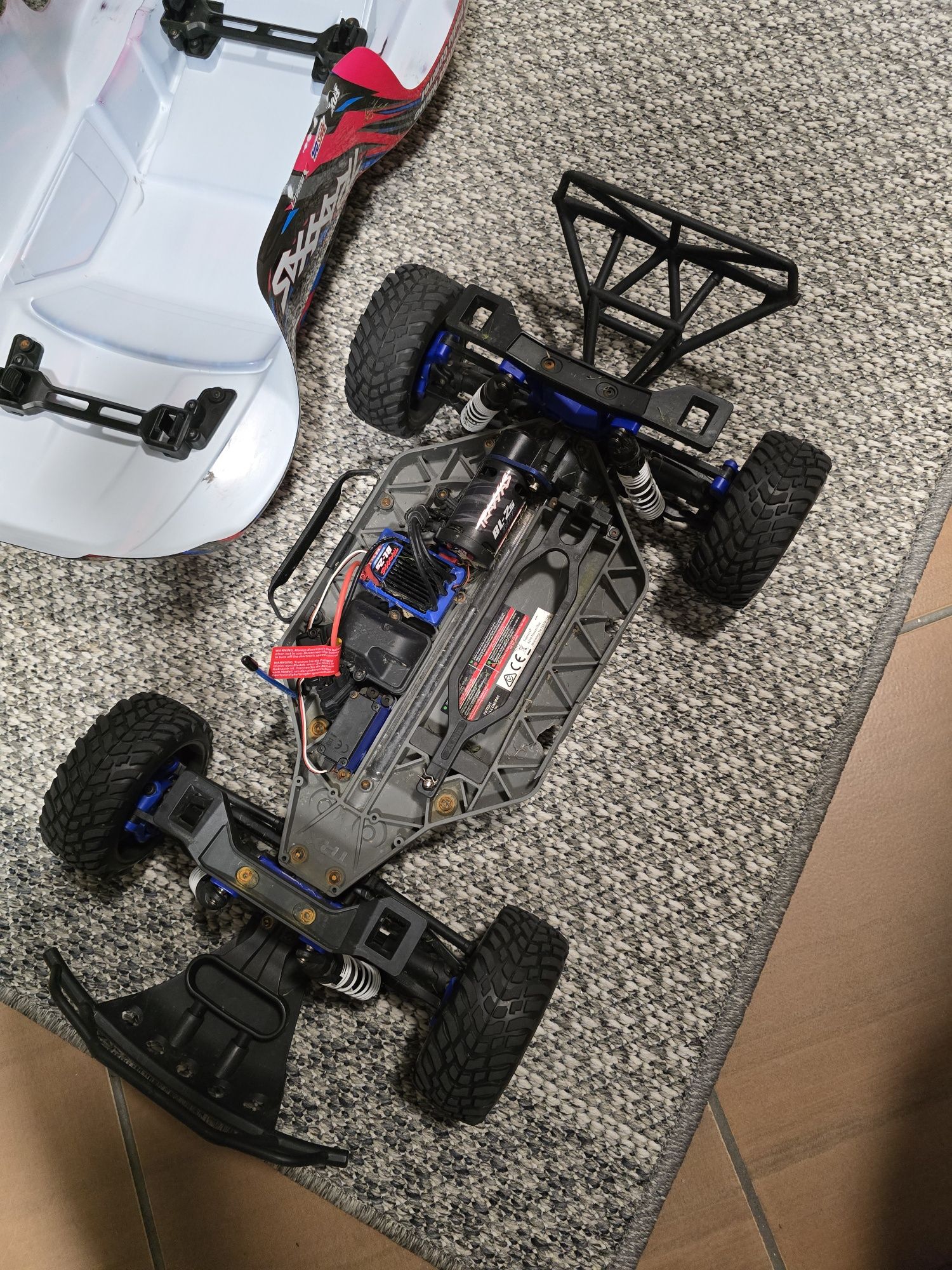 TRAXXAS Slash 4WD BL-2S VXL 1/10 + ładowarka i bateria SPRAWNY