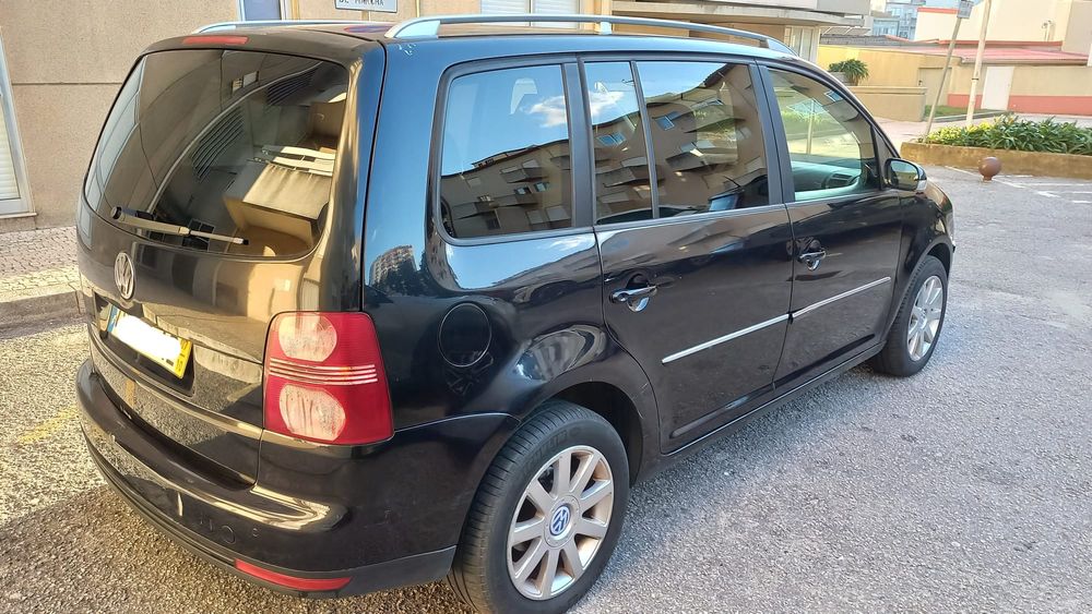 VW Touran 1.9 TDI Highline 7 Lugares