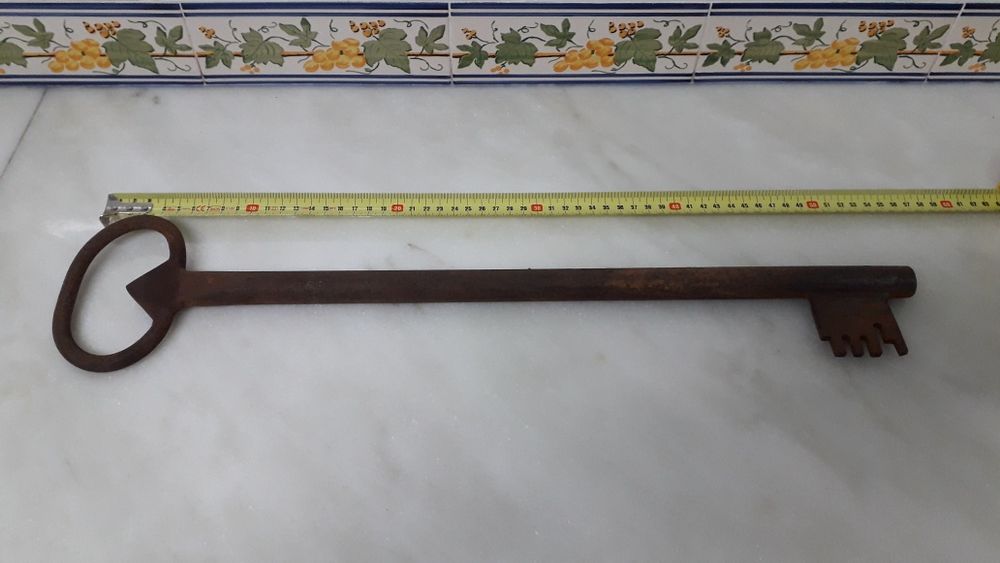 Conjunto 3 chaves ferro antigas (50, 55, 60 cm compr.)